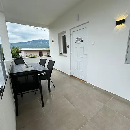 Apartman Cellinis *
