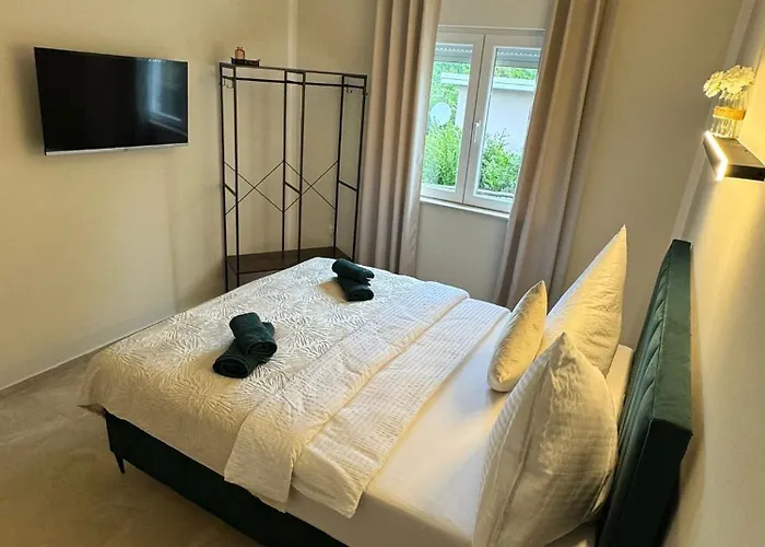 Cellinis Apartment *