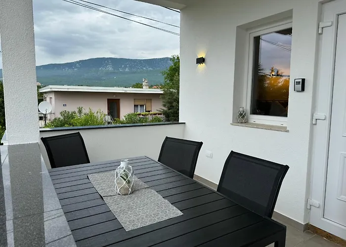 Apartment Cellinis Jadranovo